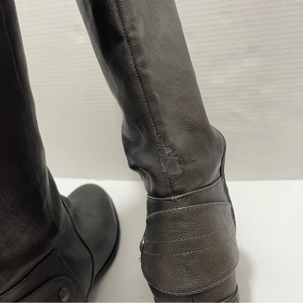 Women's Gray Leather Knee-High‎ Boots